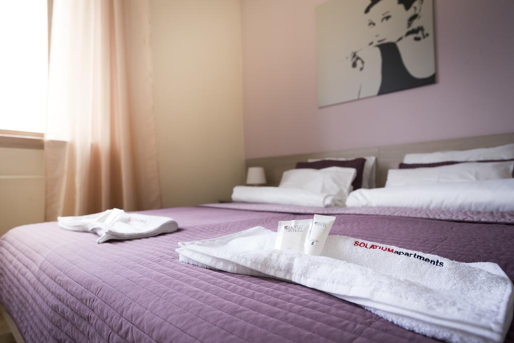 Glamour Residence Warszawa Rom bilde